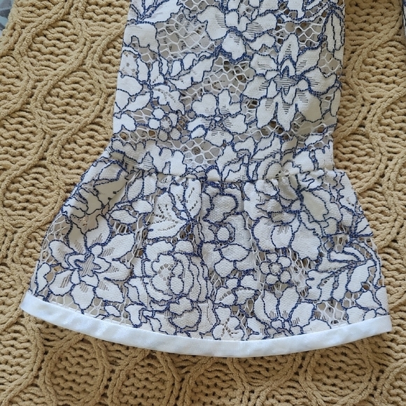 Draper James White & Blue Western Lace 'Rosslyn' Dress - Size 8 - Picture 4 of 10